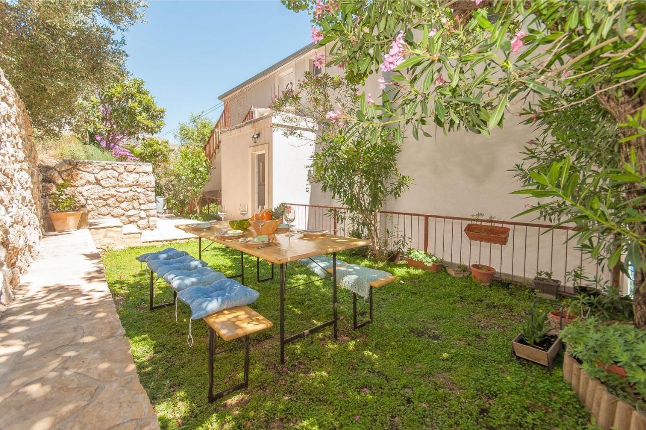 Apartman Roza Duce Exterior photo